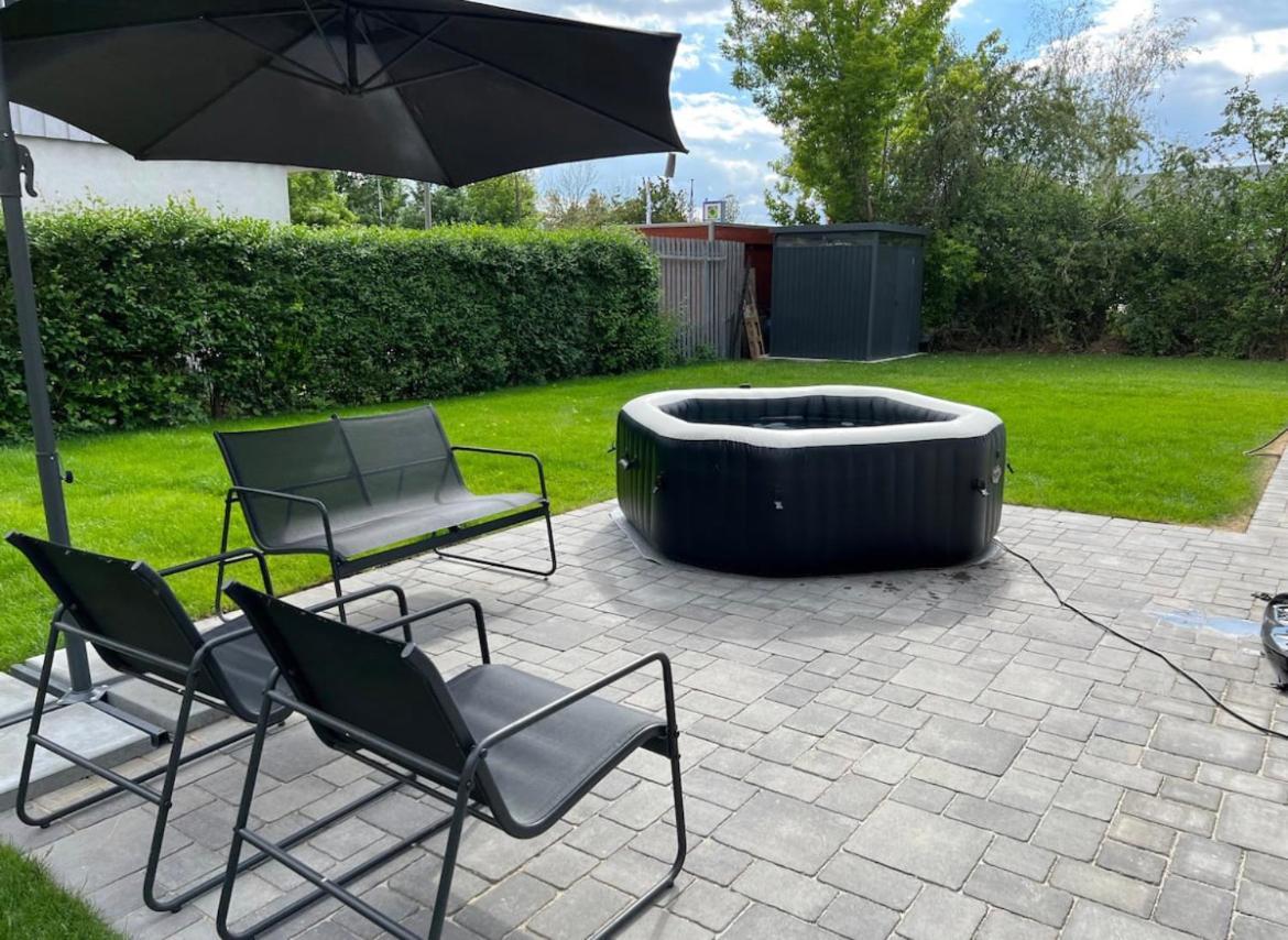 Haushalfte Mit Garten, Kamin, Grill & Whirlpool Nahe Ber Villa Berlin Eksteriør bilde